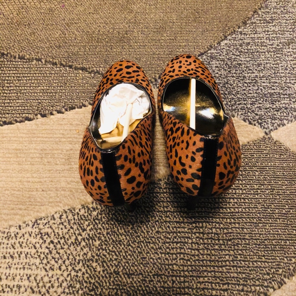 Heels - Picture 2 of 5